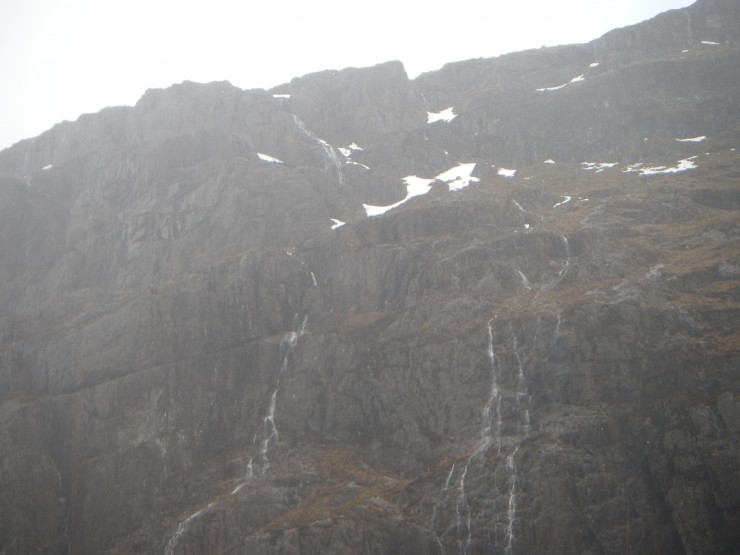 Rivulets 'weep' down the East face of Aonach Dubh.