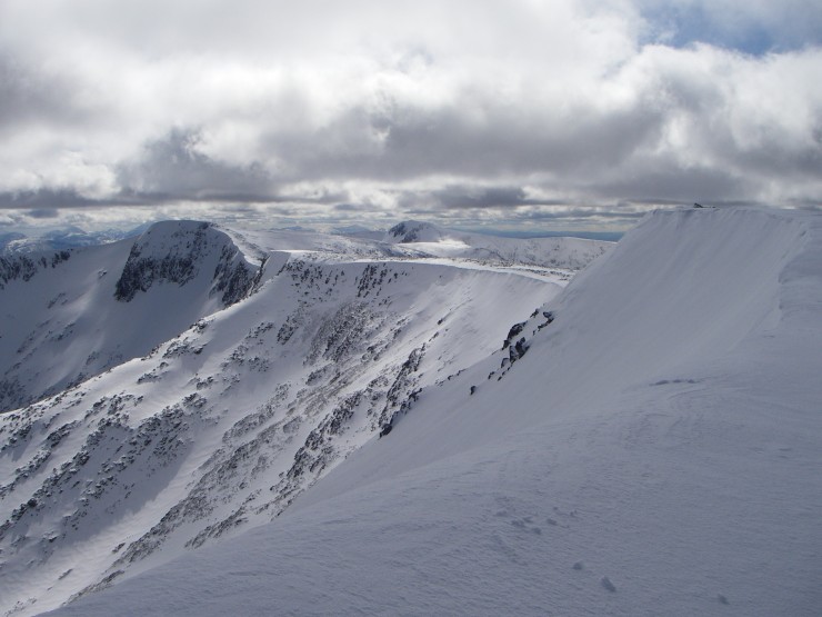 Plenty of snow looking South from Criese to Clach Leathad and beyond