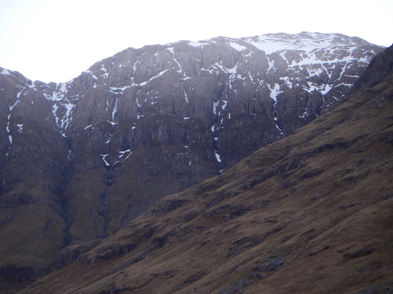 .....but the West face of Aonach Dubh is looking a bit threadbare.