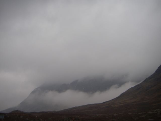 Wreathes of cloud on Stob Dearg further up the Glen