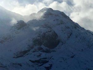 Remaining cold, plenty snow being transported around.